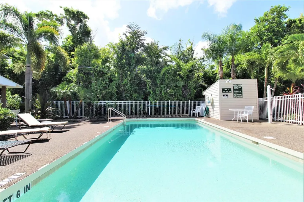 1638 Redwood Street Sarasota FL 34231