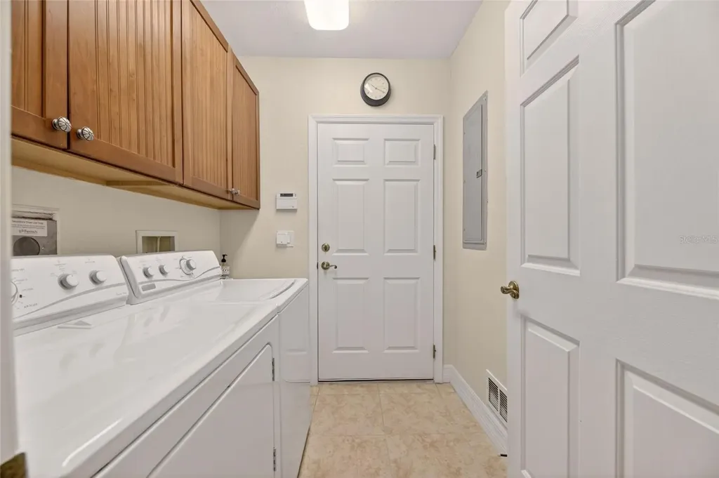 1423 Emerald Dunes Drive Sun City Center FL 33573