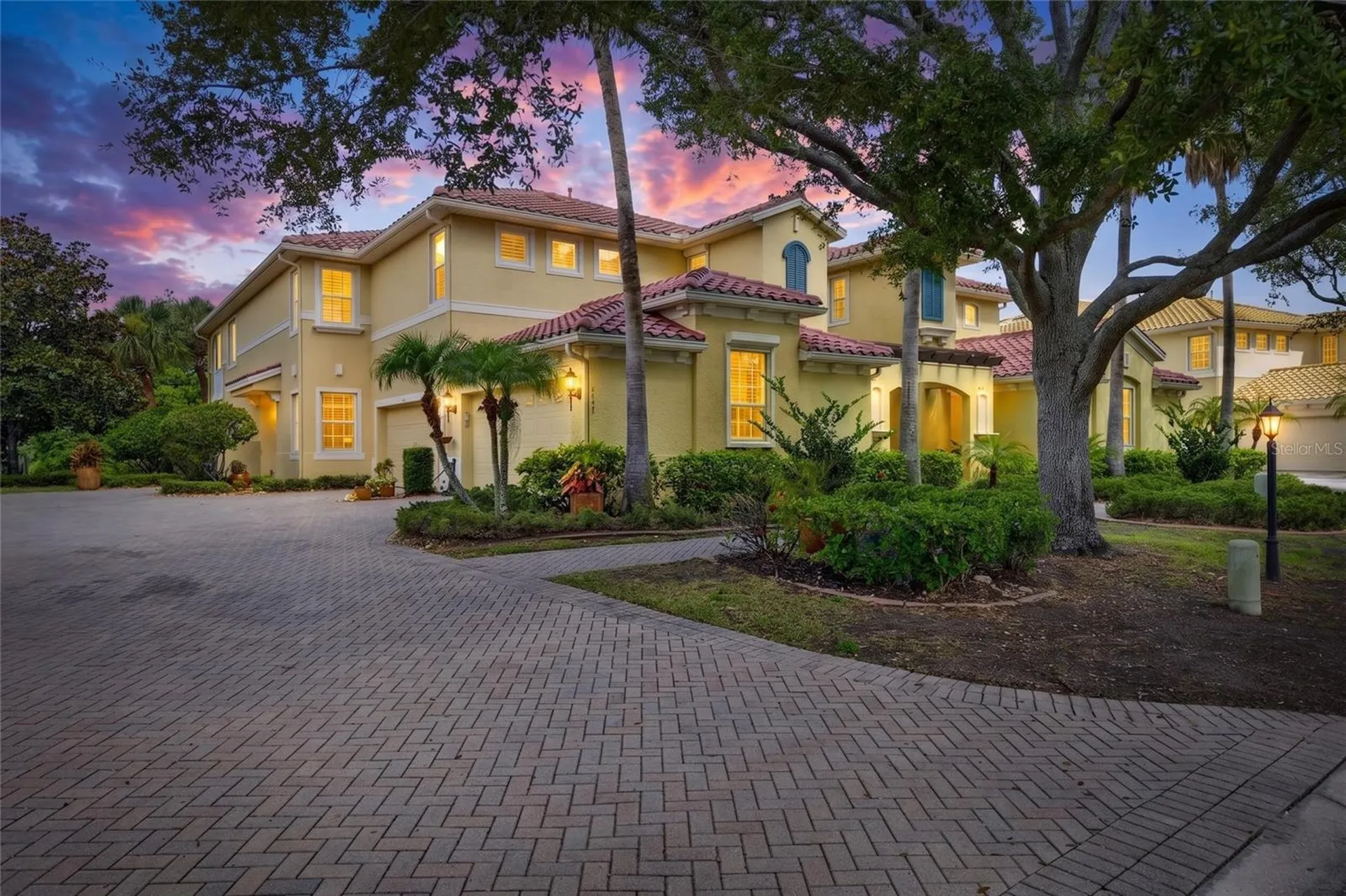 1423 Emerald Dunes Drive Sun City Center FL 33573