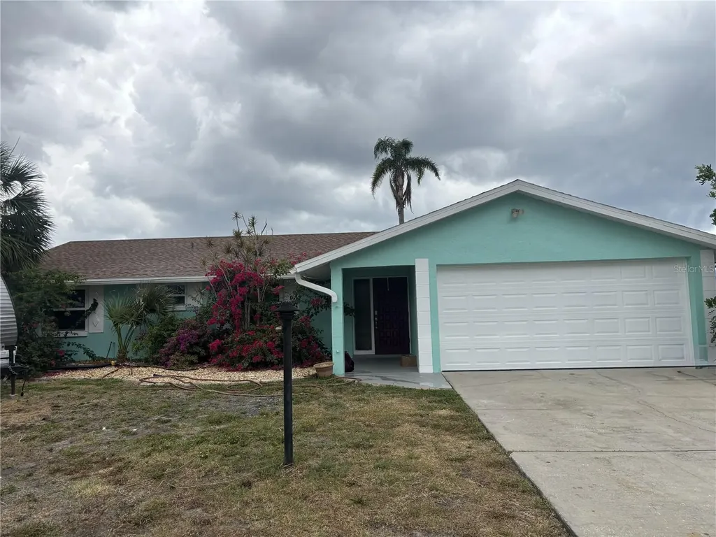 1002 Silver Palm Way Apollo Beach FL 33572