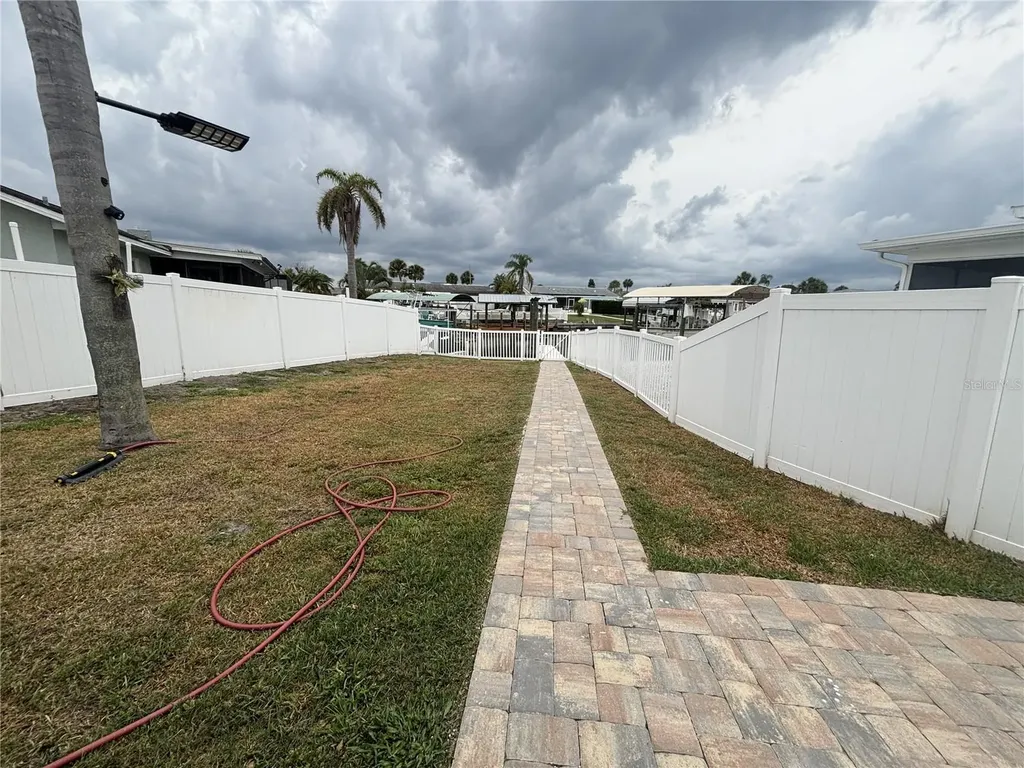 1002 Silver Palm Way Apollo Beach FL 33572