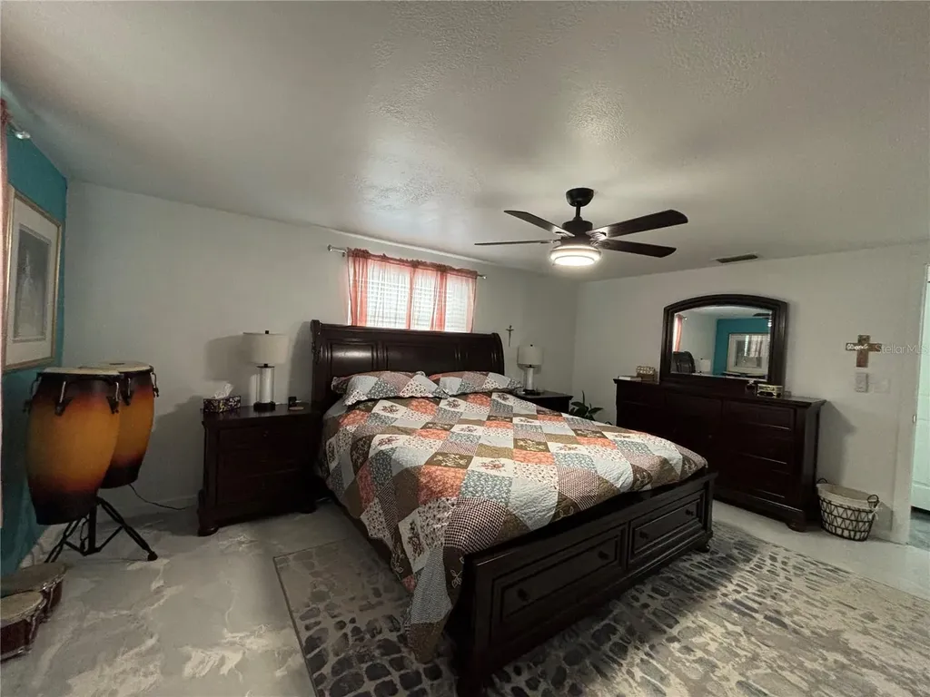 1002 Silver Palm Way Apollo Beach FL 33572