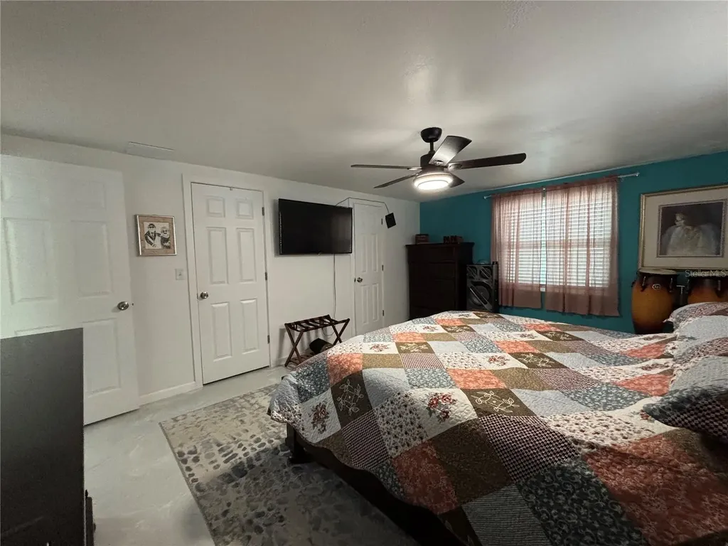 1002 Silver Palm Way Apollo Beach FL 33572
