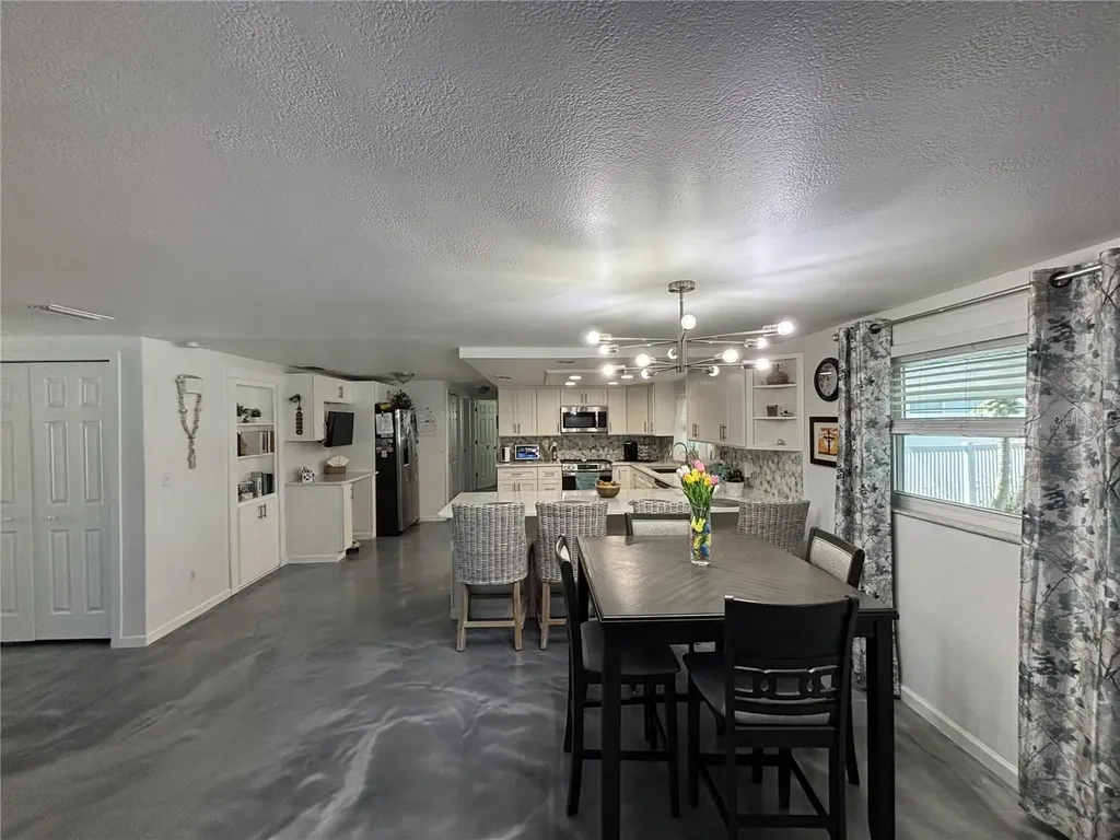 1002 Silver Palm Way Apollo Beach FL 33572