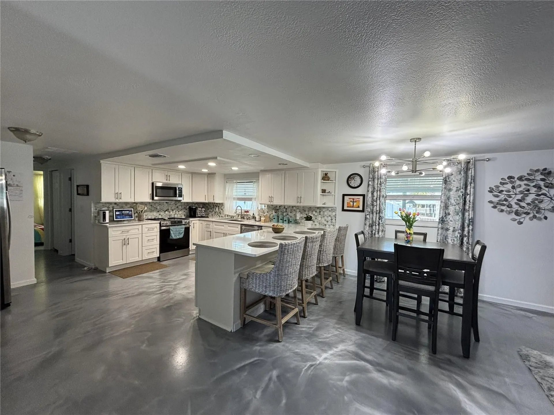 1002 Silver Palm Way Apollo Beach FL 33572