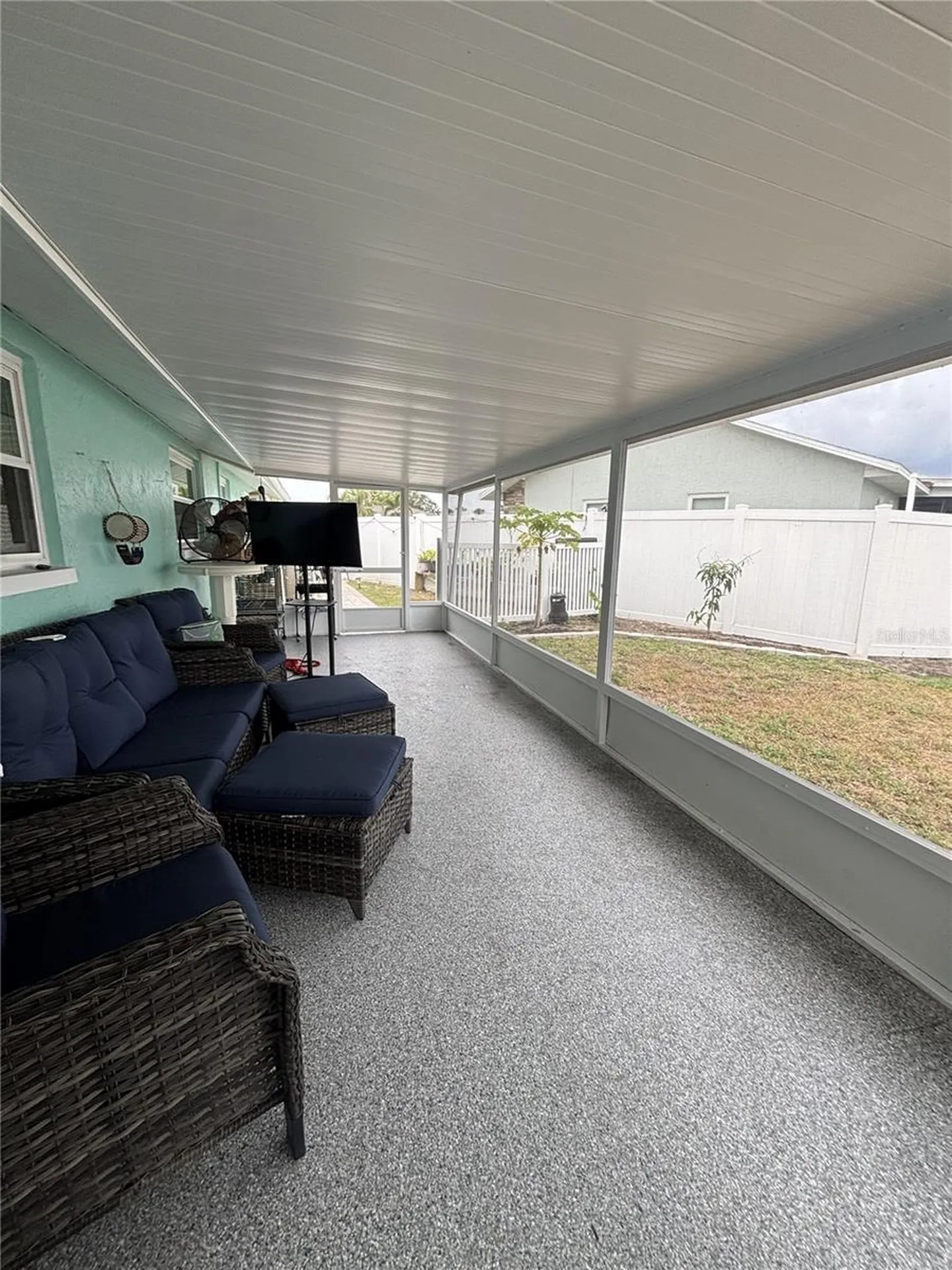 1002 Silver Palm Way Apollo Beach FL 33572