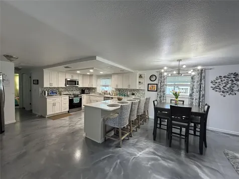 1002 Silver Palm Way Apollo Beach FL 33572