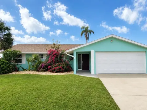 1002 Silver Palm Way Apollo Beach FL 33572