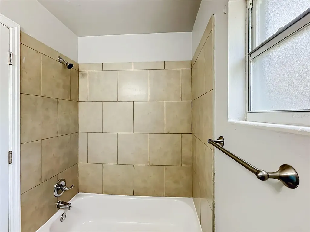 414 NW 36th Terrace Gainesville FL 32607