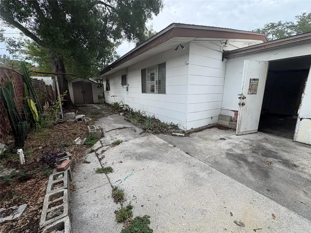 4701 W Trilby Avenue Tampa FL 33616