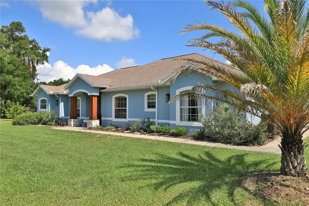 16421 W Highway 326 Morriston FL 32668