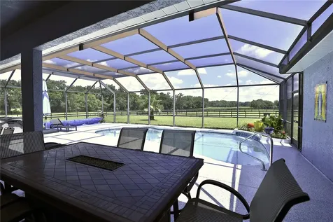 16421 W Highway 326 Morriston FL 32668