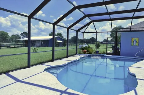 16421 W Highway 326 Morriston FL 32668