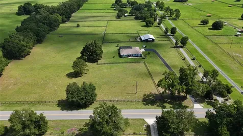 16421 W Highway 326 Morriston FL 32668