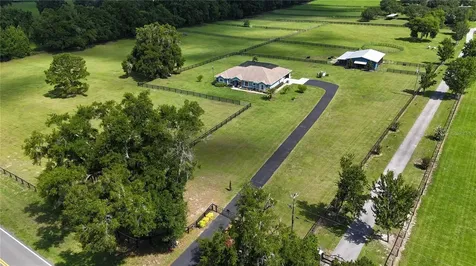 16421 W Highway 326 Morriston FL 32668