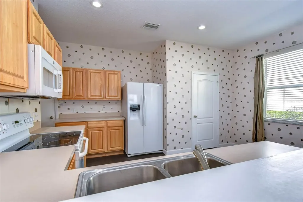 4744 Pond Ridge Drive Riverview FL 33578
