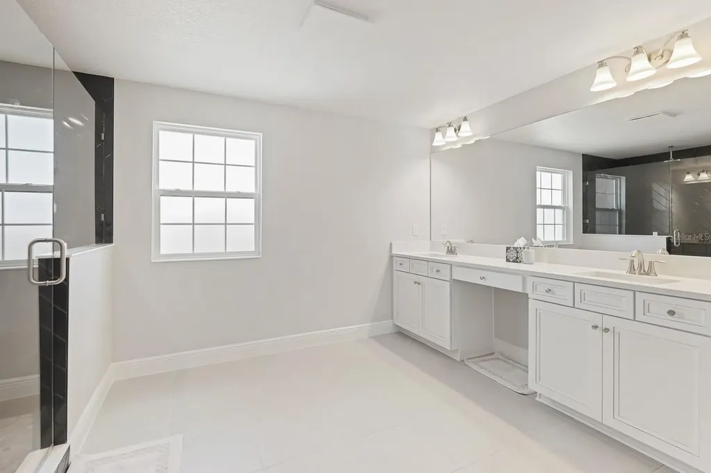13180 Wellspring Drive Lithia FL 33547