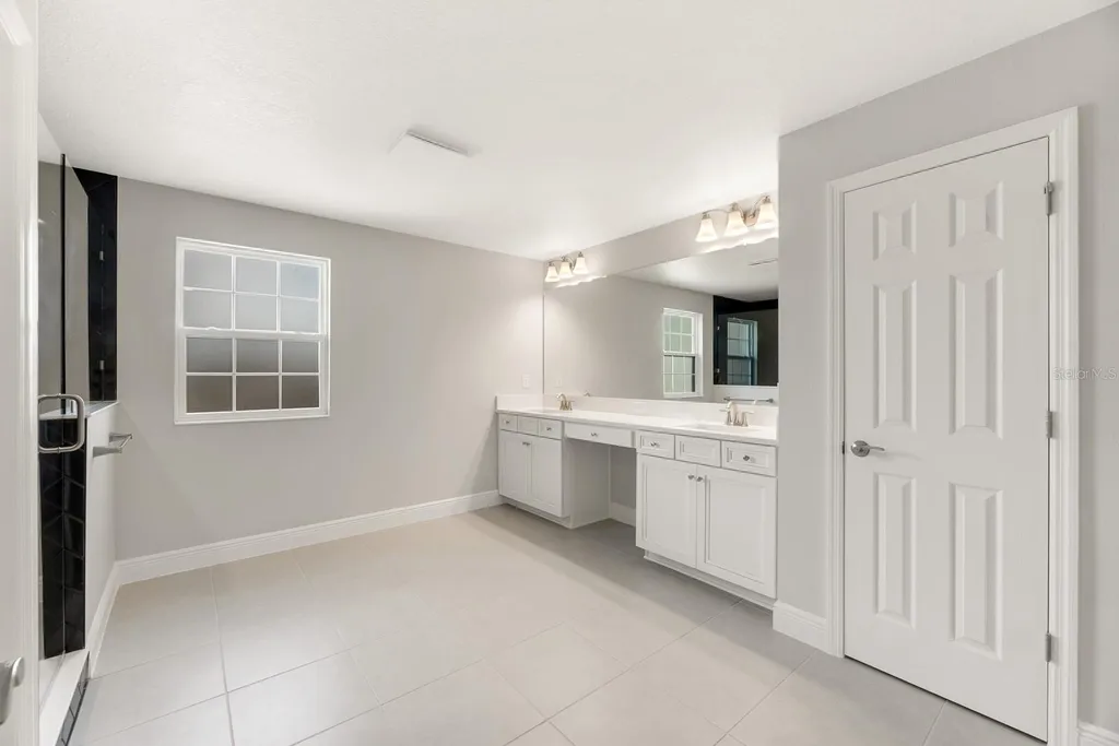13180 Wellspring Drive Lithia FL 33547