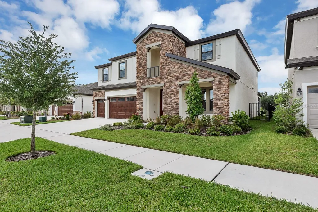 13180 Wellspring Drive Lithia FL 33547