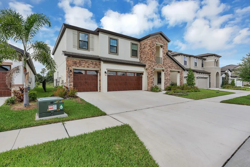 13180 Wellspring Drive Lithia FL 33547