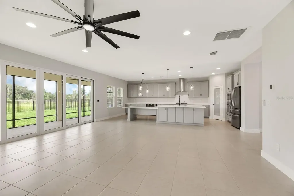 13180 Wellspring Drive Lithia FL 33547