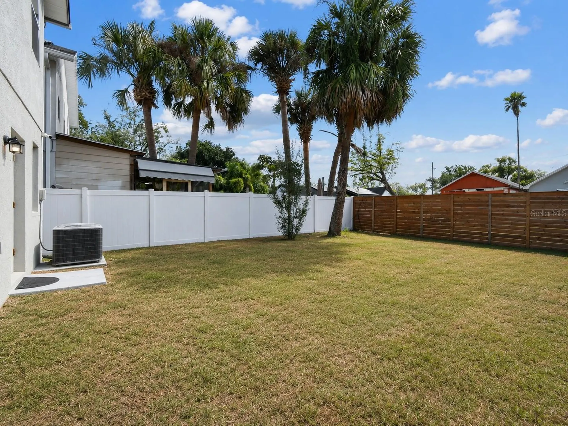 2601 E Lake Avenue Tampa FL 33610