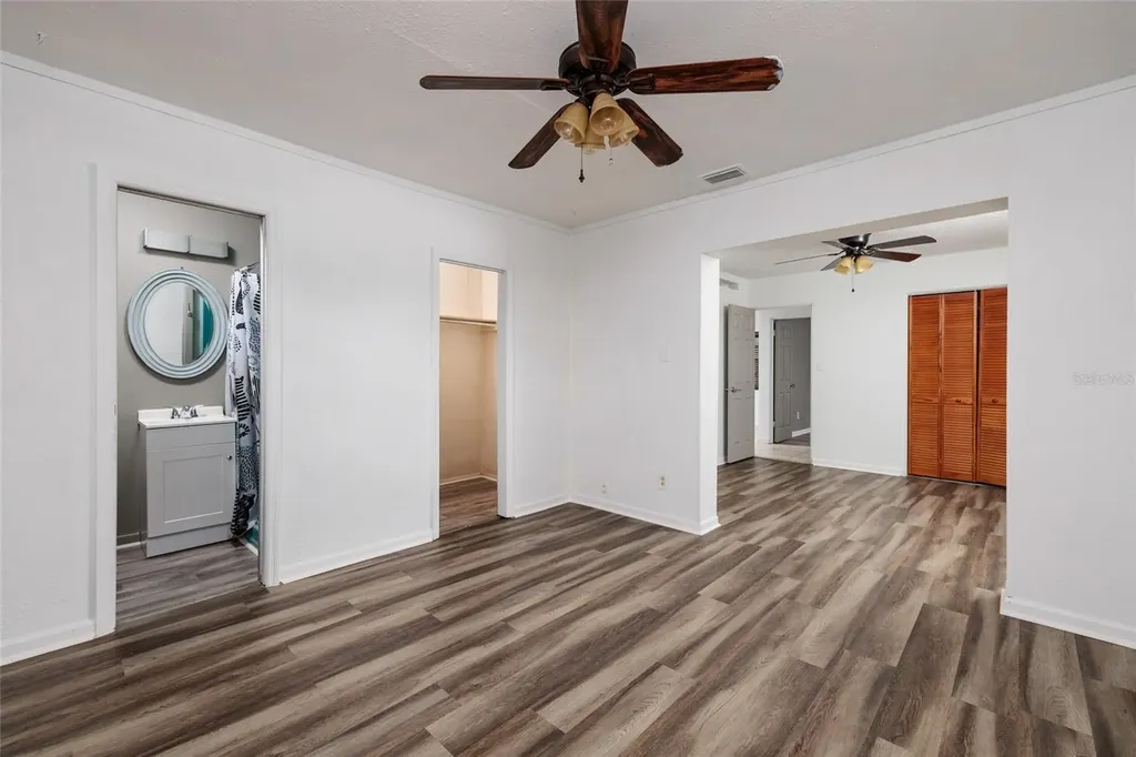 6275 51st Avenue N St Petersburg FL 33709