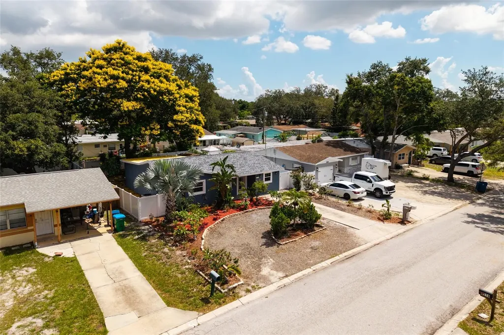 6275 51st Avenue N St Petersburg FL 33709