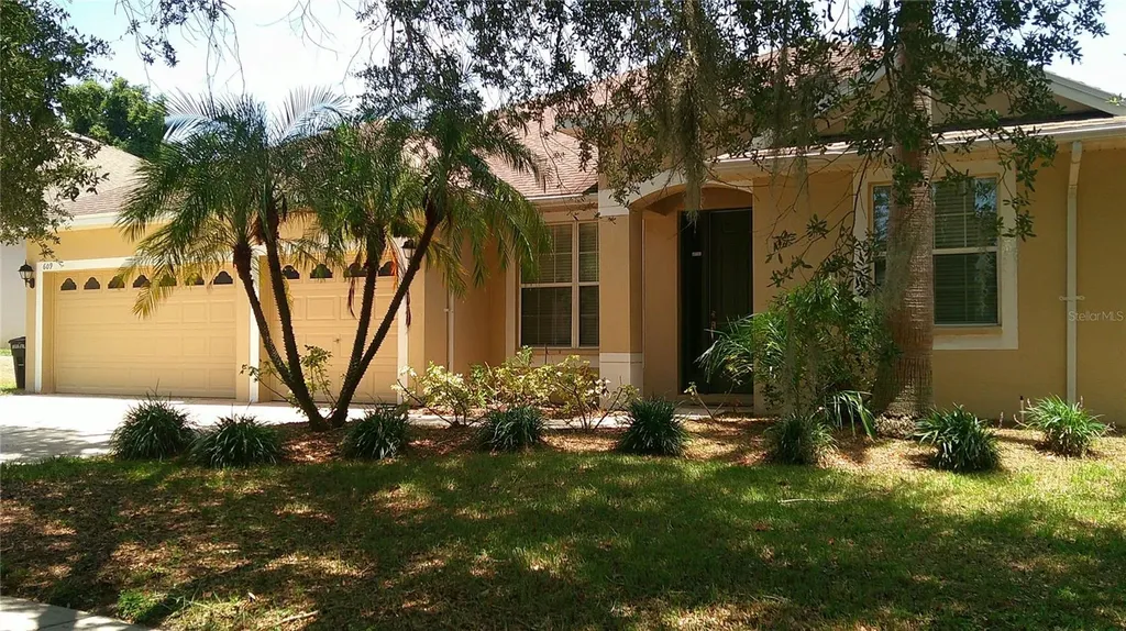 609 Cedar Waxwing Drive Brandon FL 33510