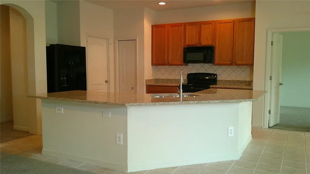 609 Cedar Waxwing Drive Brandon FL 33510