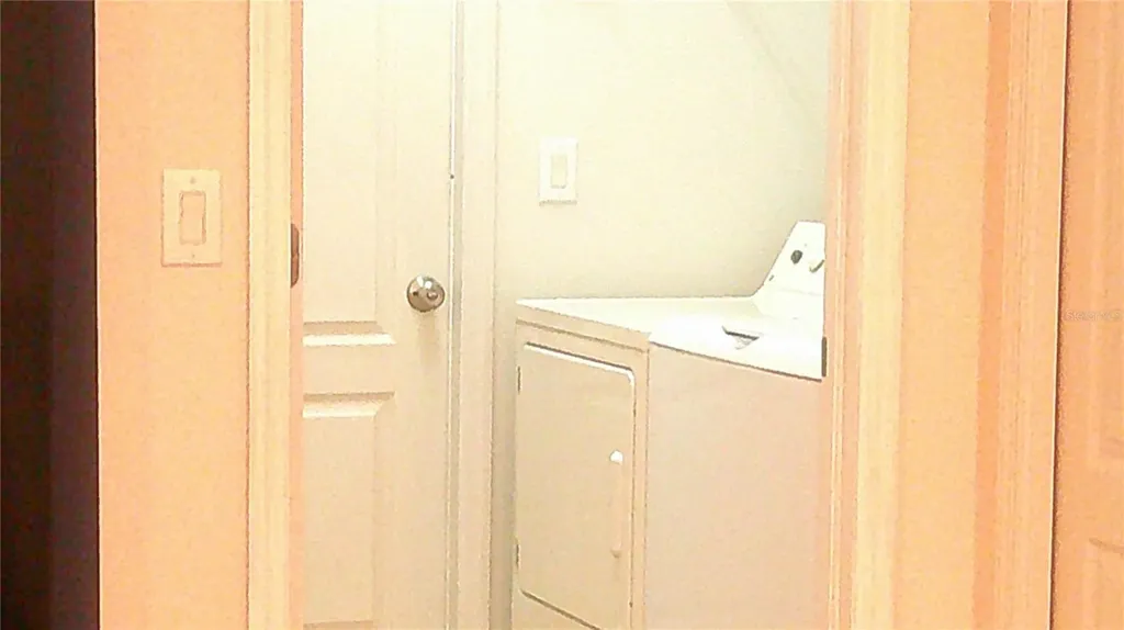 609 Cedar Waxwing Drive Brandon FL 33510