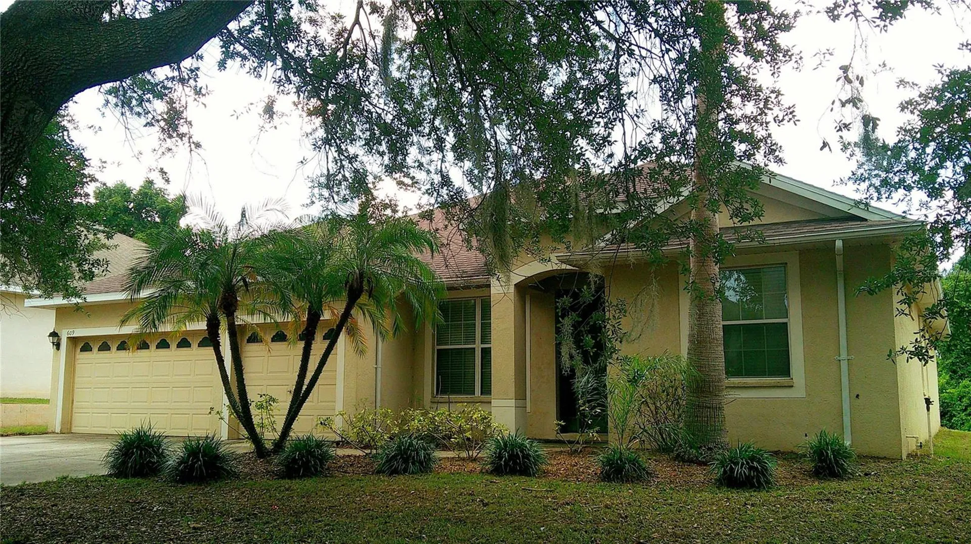 609 Cedar Waxwing Drive Brandon FL 33510