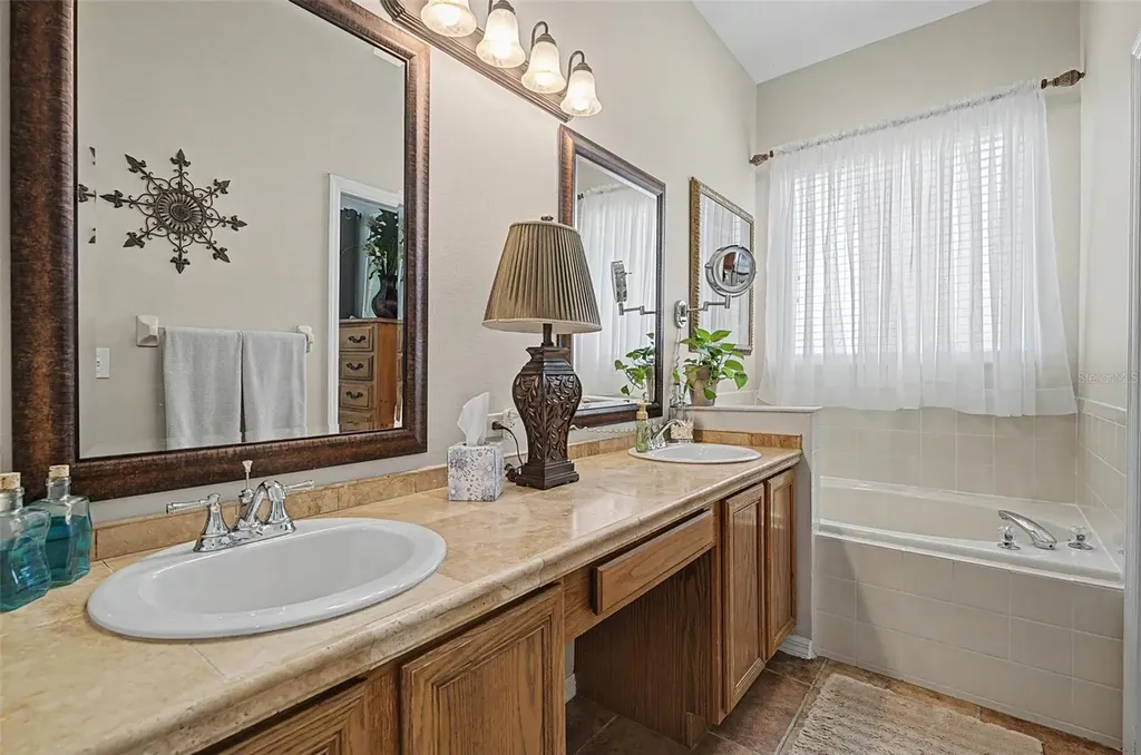 19027 Weatherstone Drive Tampa FL 33647