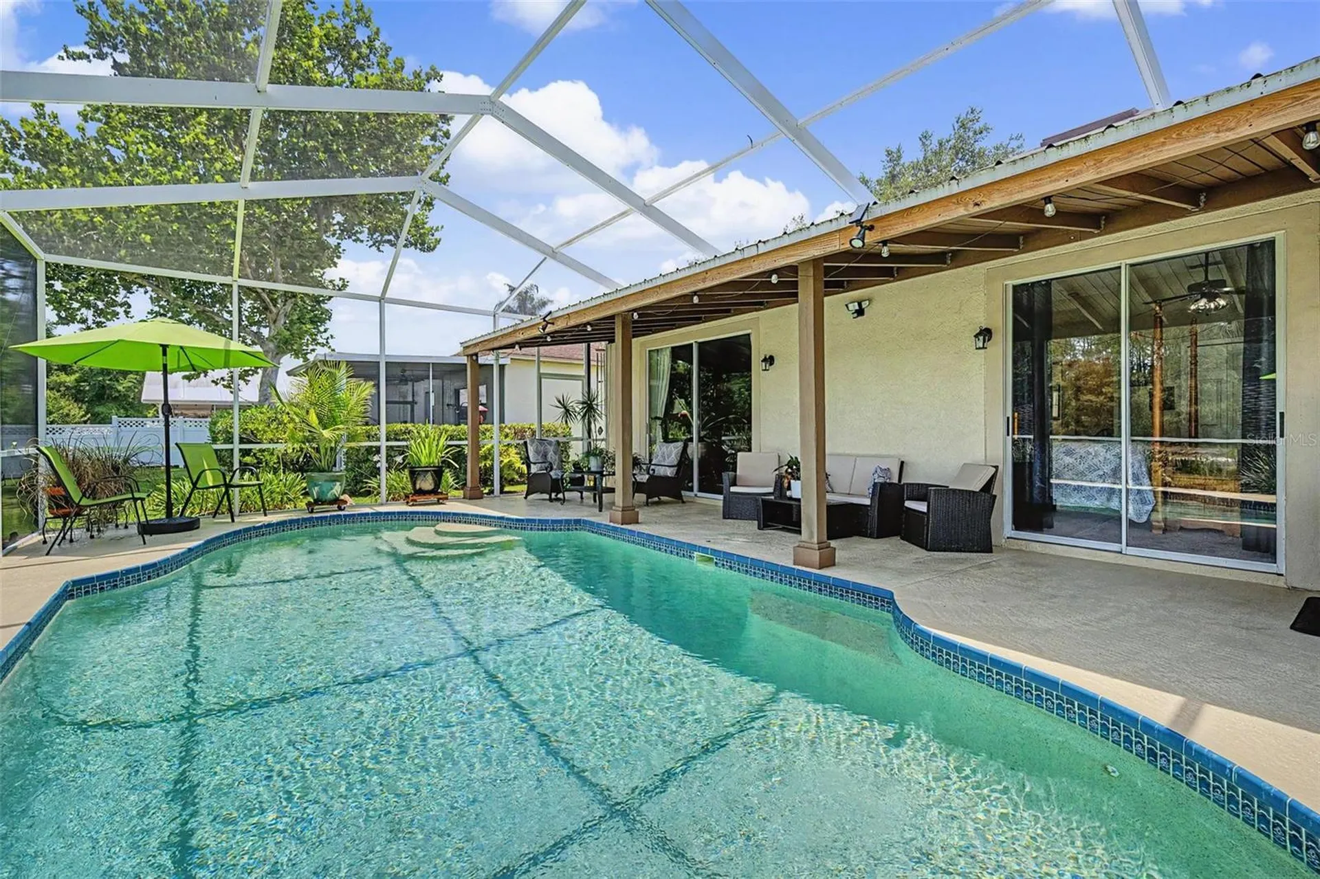 19027 Weatherstone Drive Tampa FL 33647