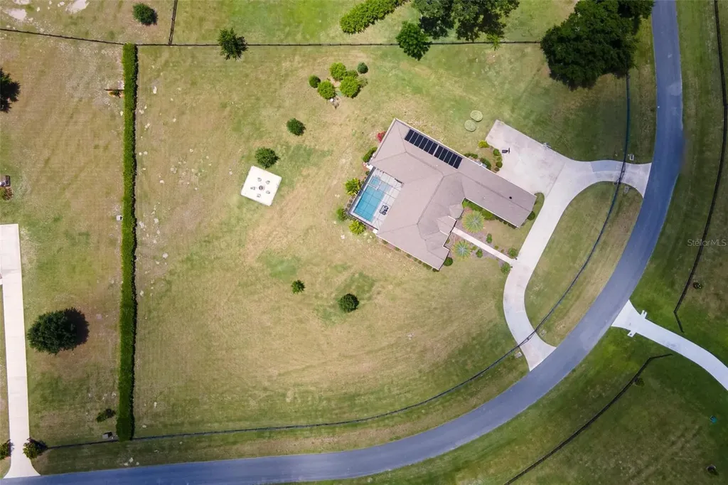 2587 NE 108th Lane Oxford FL 34484