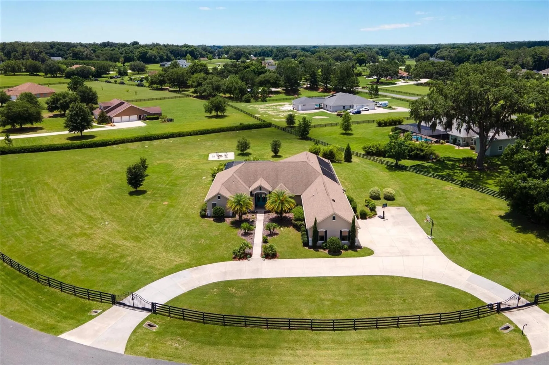 2587 NE 108th Lane Oxford FL 34484