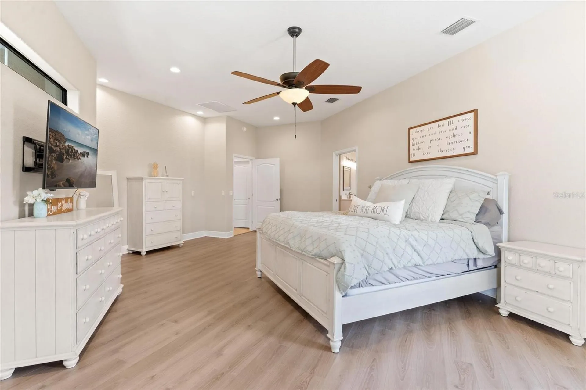 2587 NE 108th Lane Oxford FL 34484