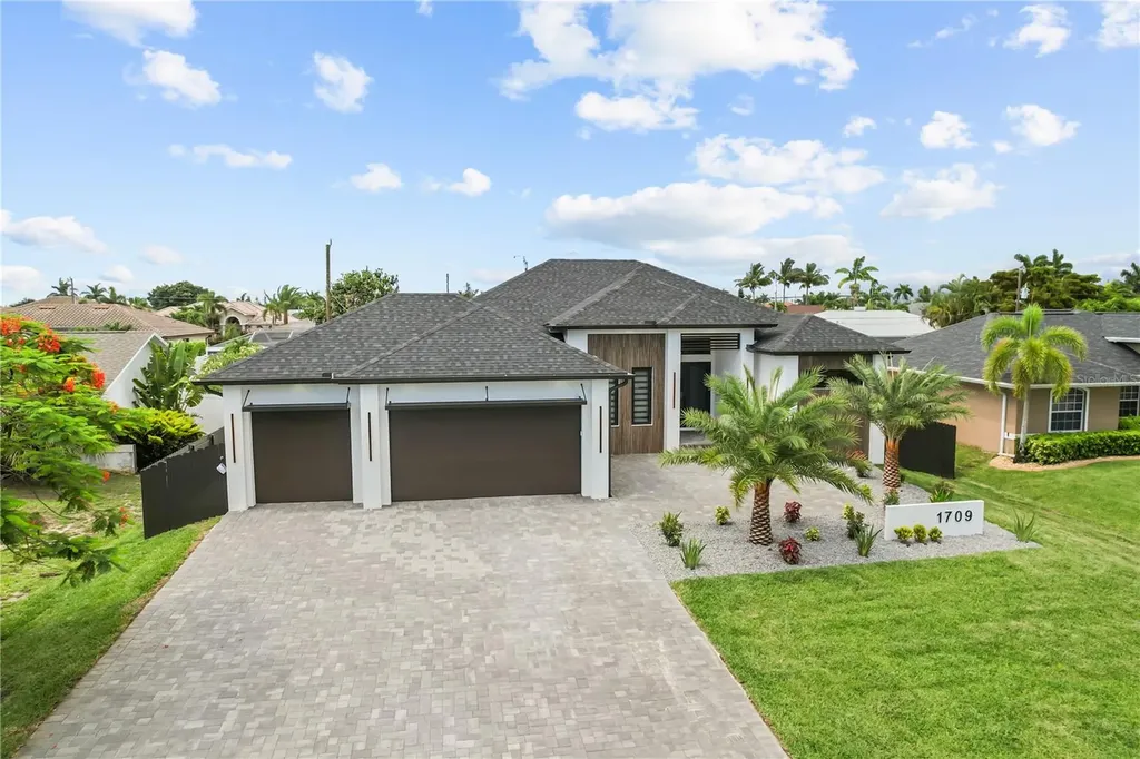1709 SW 43rd Lane Cape Coral FL 33914