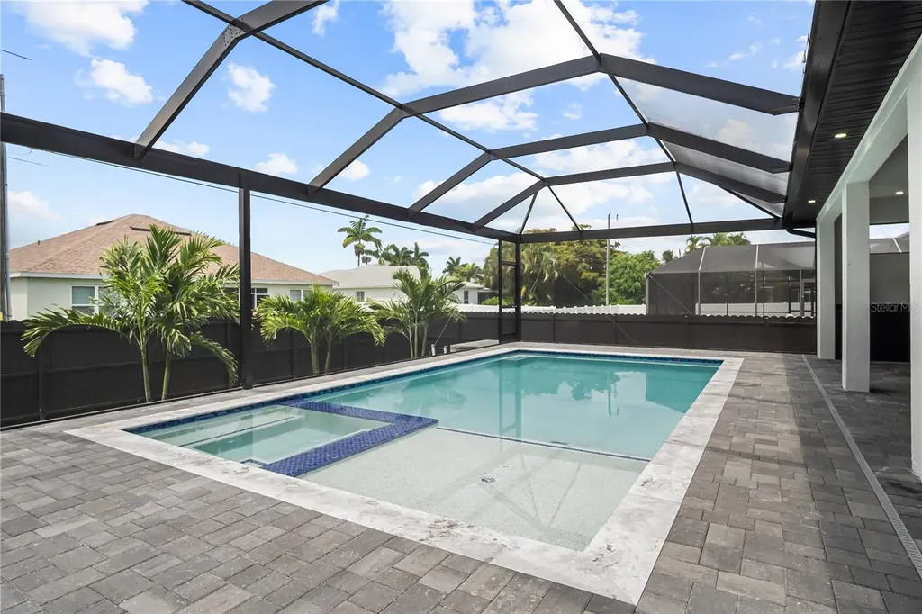 1709 SW 43rd Lane Cape Coral FL 33914