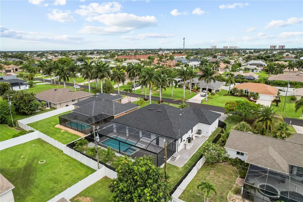 1709 SW 43rd Lane Cape Coral FL 33914