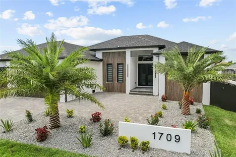 1709 SW 43rd Lane Cape Coral FL 33914