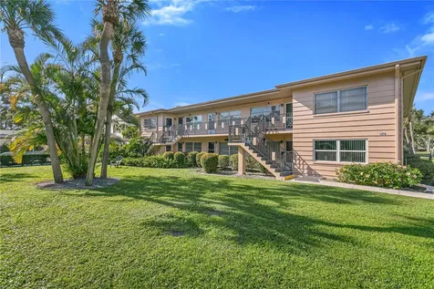 216 36th Avenue N St Petersburg FL 33704