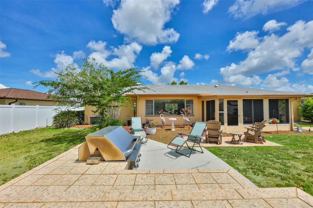 1706 Flamingo Lane Sun City Center FL 33573