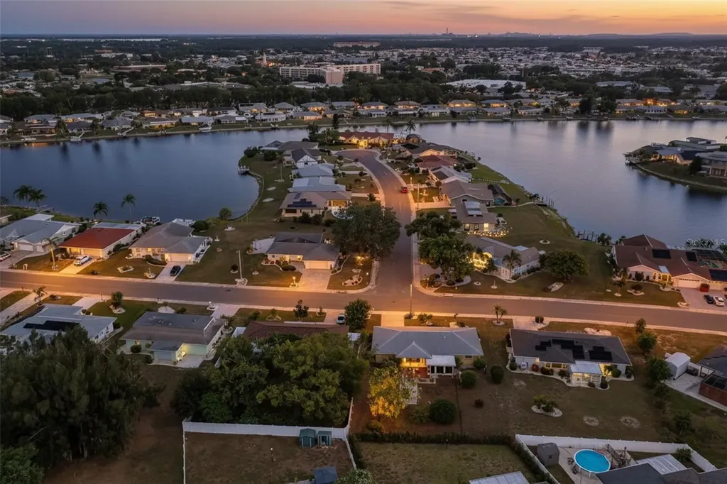 1706 Flamingo Lane Sun City Center FL 33573