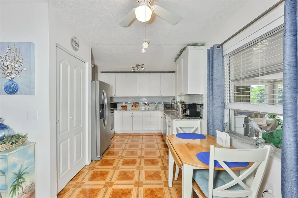 1706 Flamingo Lane Sun City Center FL 33573