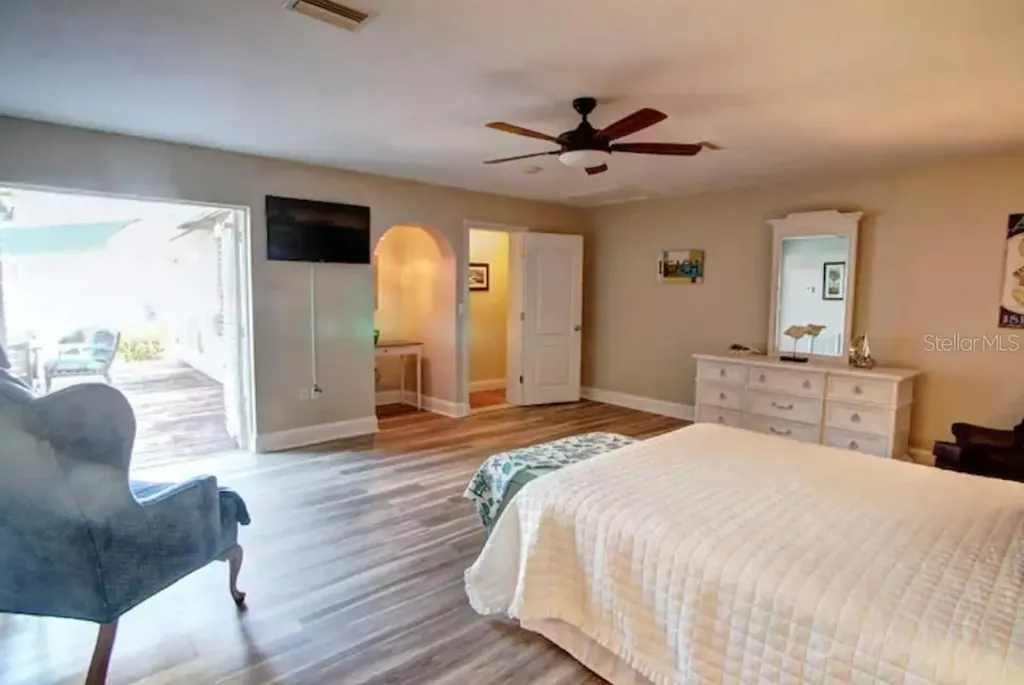 7609 Senrab Drive Bradenton FL 34209