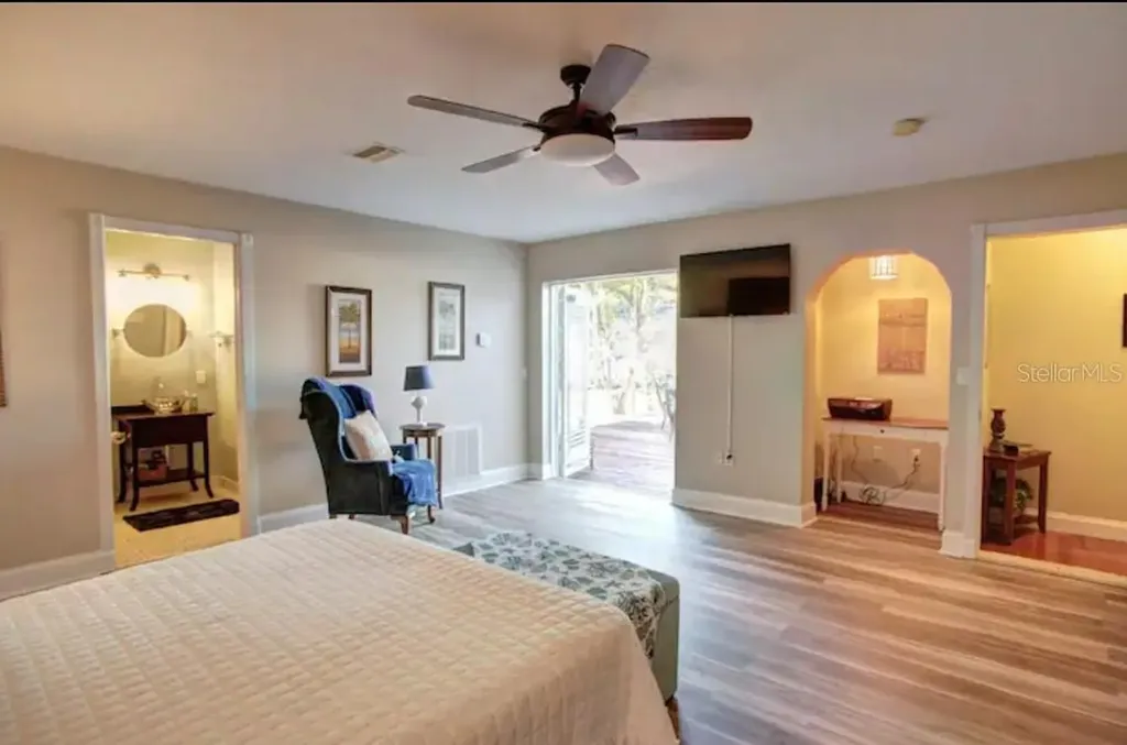 7609 Senrab Drive Bradenton FL 34209