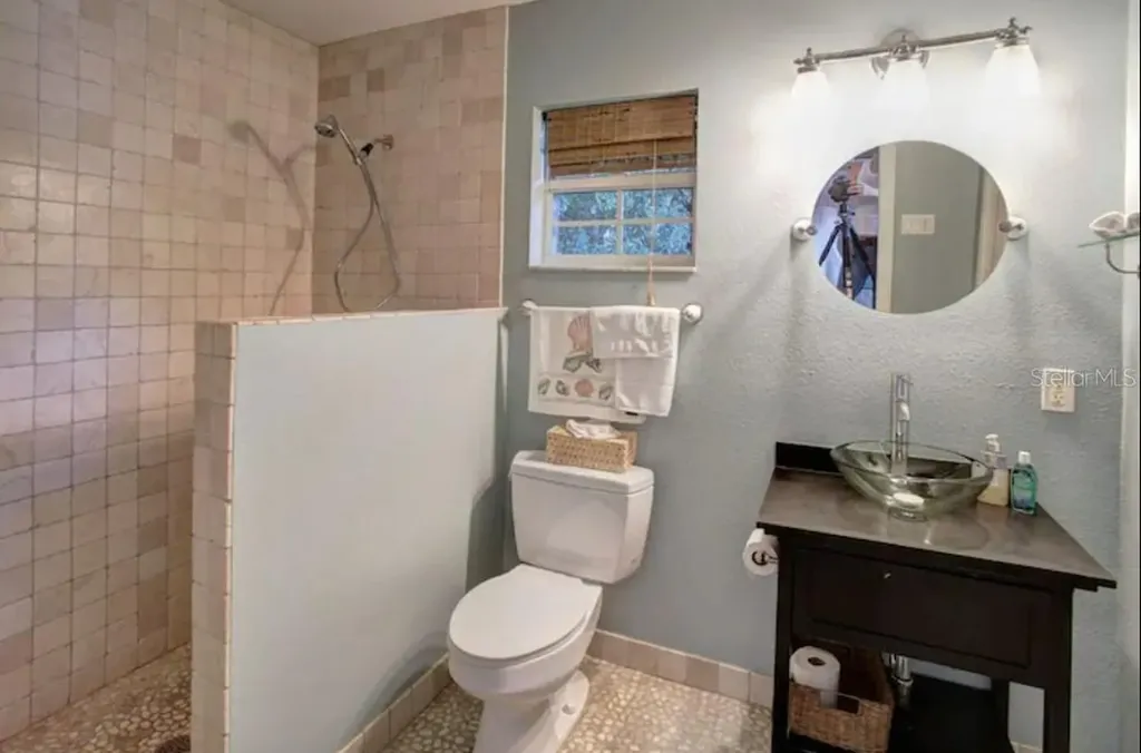 7609 Senrab Drive Bradenton FL 34209