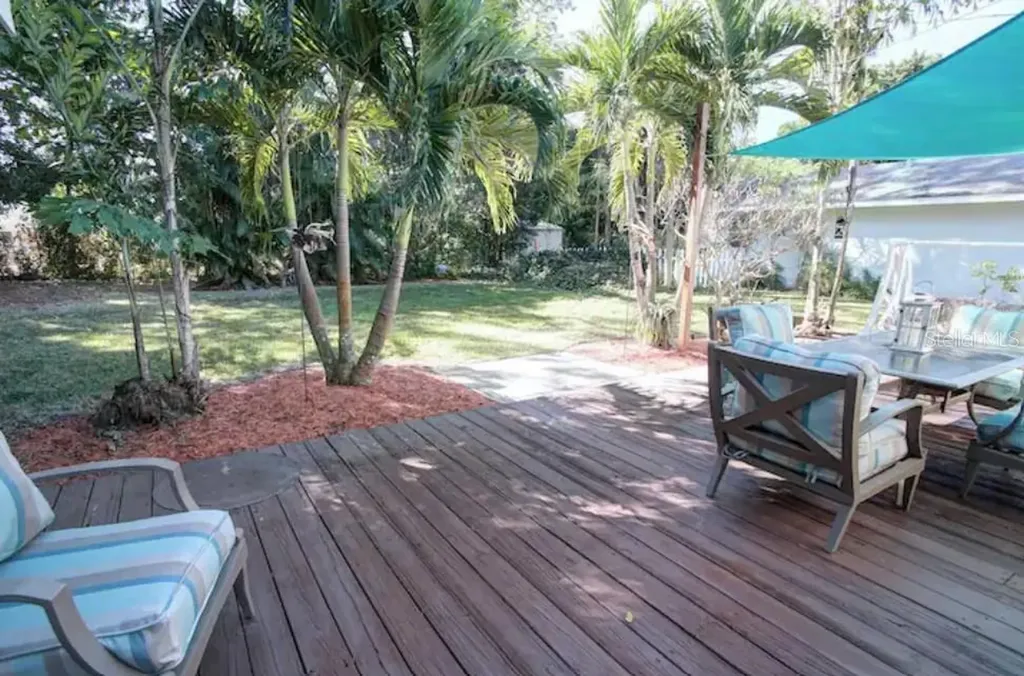 7609 Senrab Drive Bradenton FL 34209