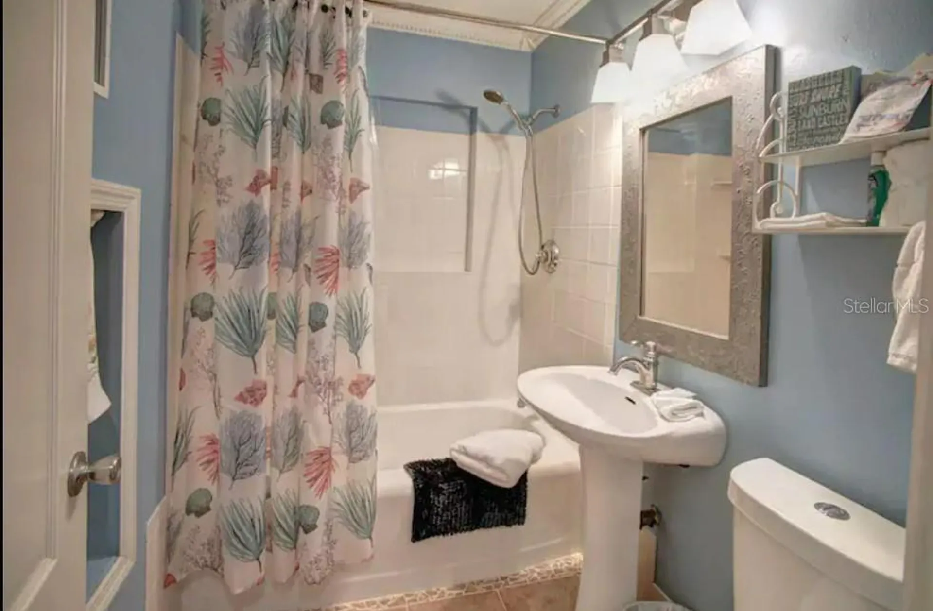 7609 Senrab Drive Bradenton FL 34209